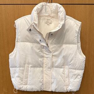 Loft Puffer Cropped Vest in Whisper White Color Womens Size Small NWT